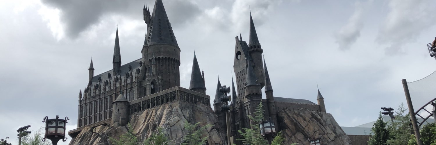 tessasb__'s profile banner image