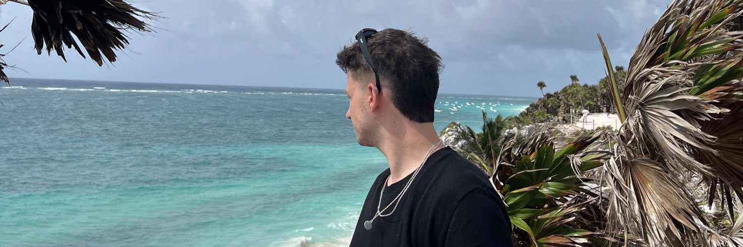 a_gg19's profile banner image