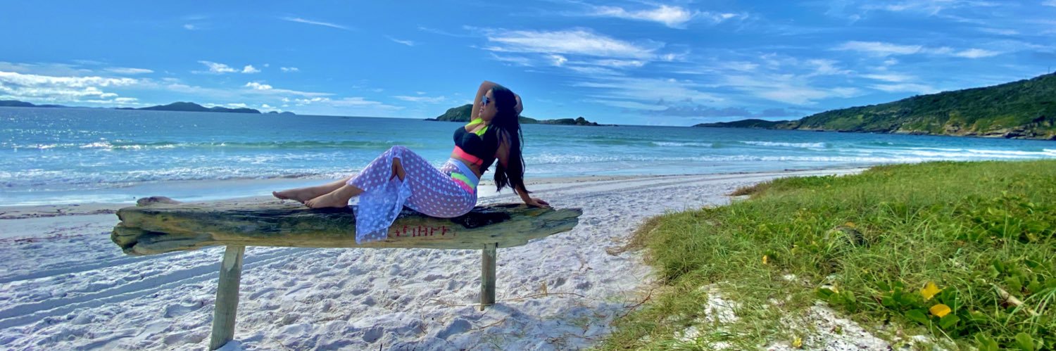 RoniariaSilva's profile banner image