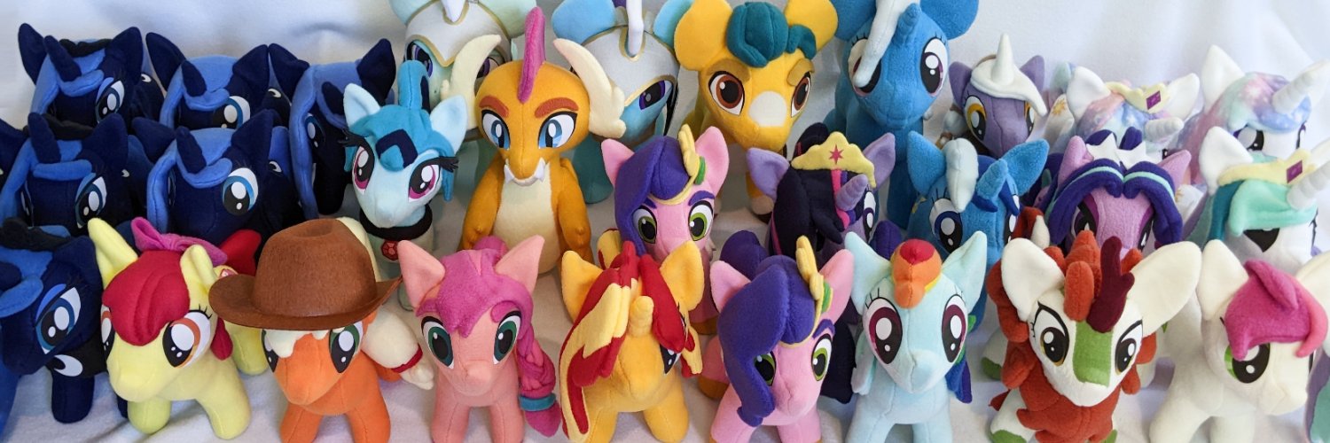 FleeceFriendship | Julia banner