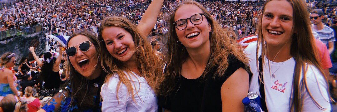 roxhendrickx's profile banner image