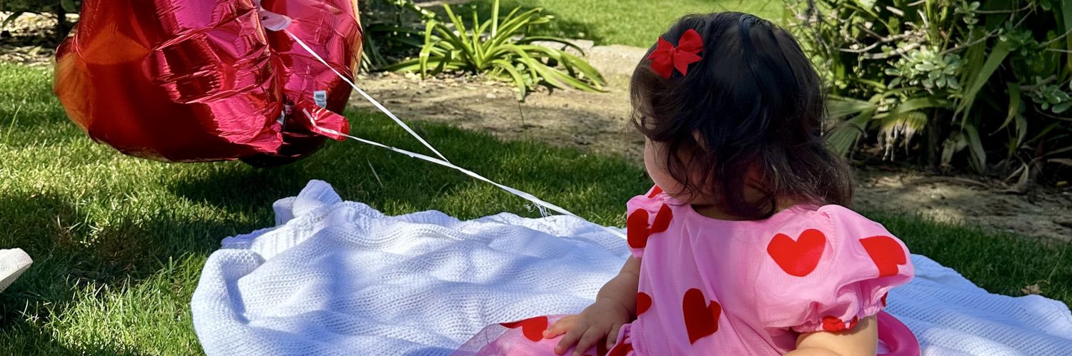heyvallie's profile banner image