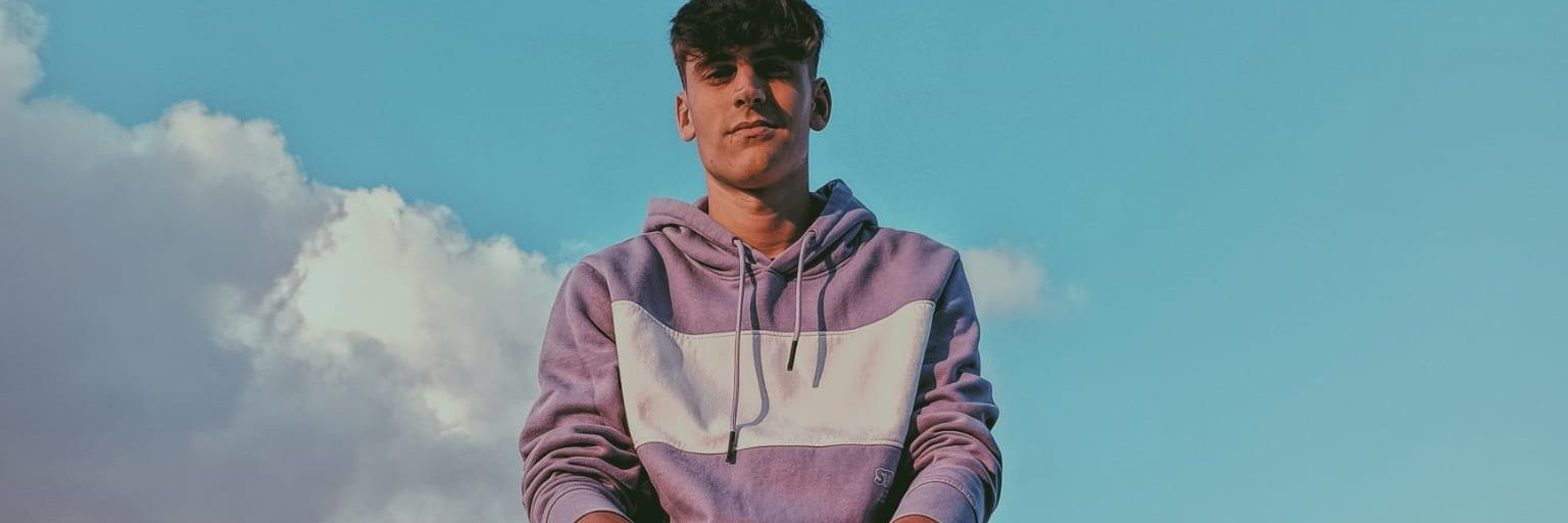 Fonsi banner
