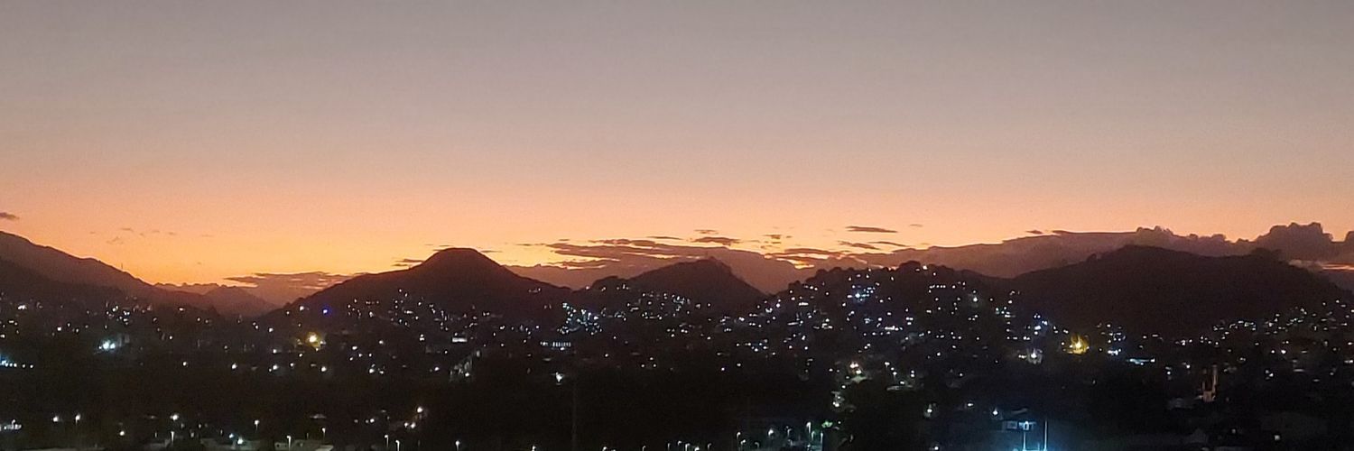 Carolnfreitas's profile banner image