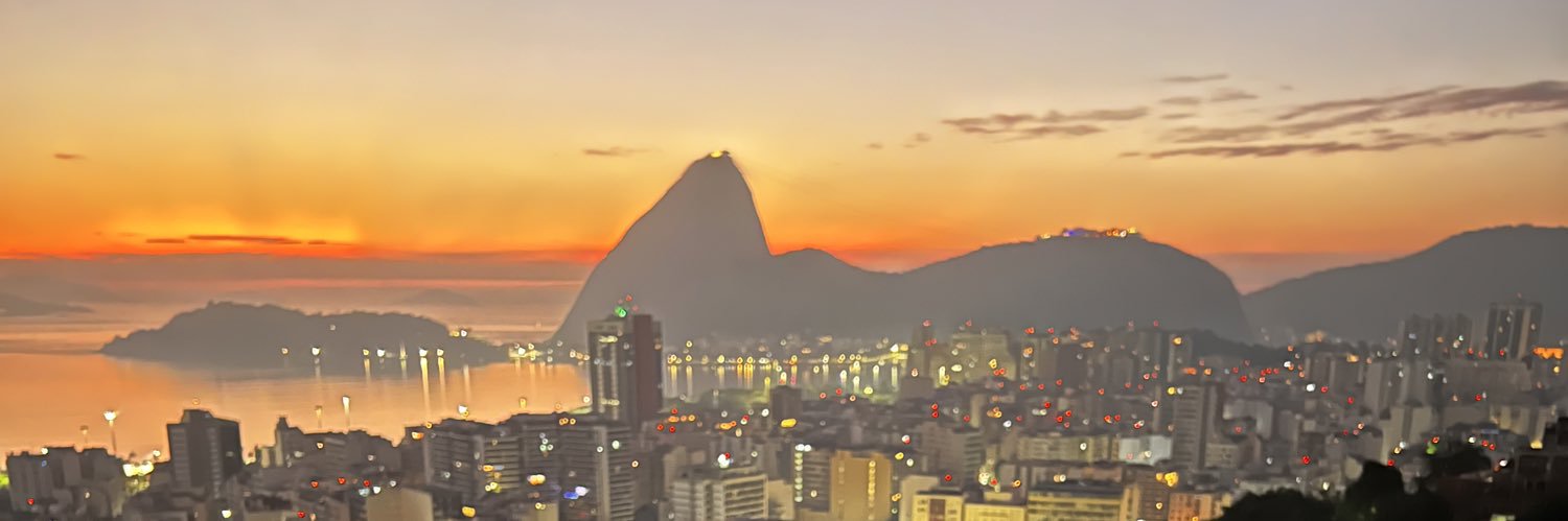 lauralordello's profile banner image