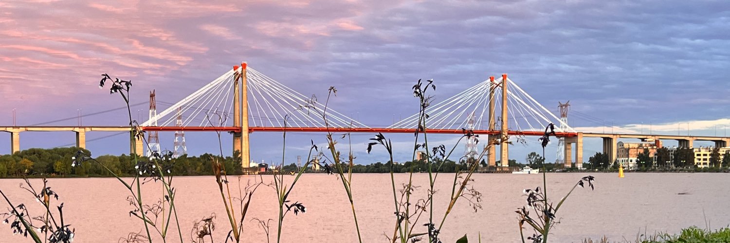 Verónica 👩🏼‍🎤🎼🦄 banner