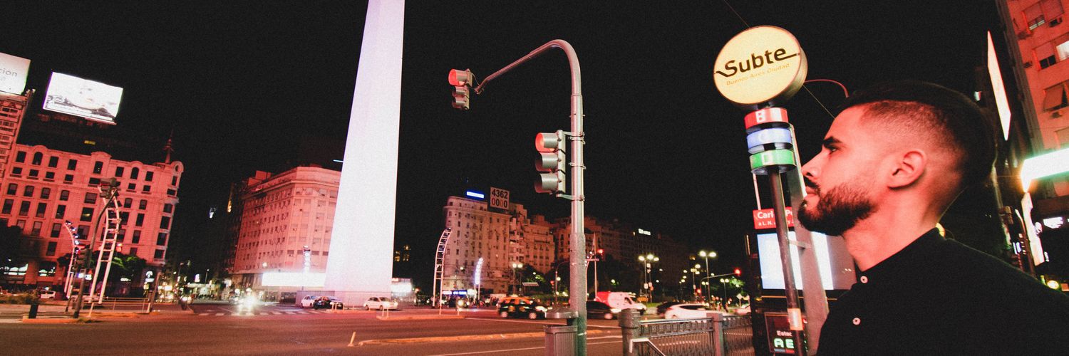 chicholarez's profile banner image