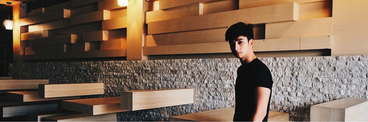 Robeenatics's profile banner image