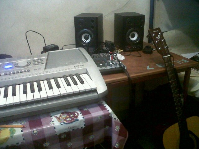 themanywele's profile banner image