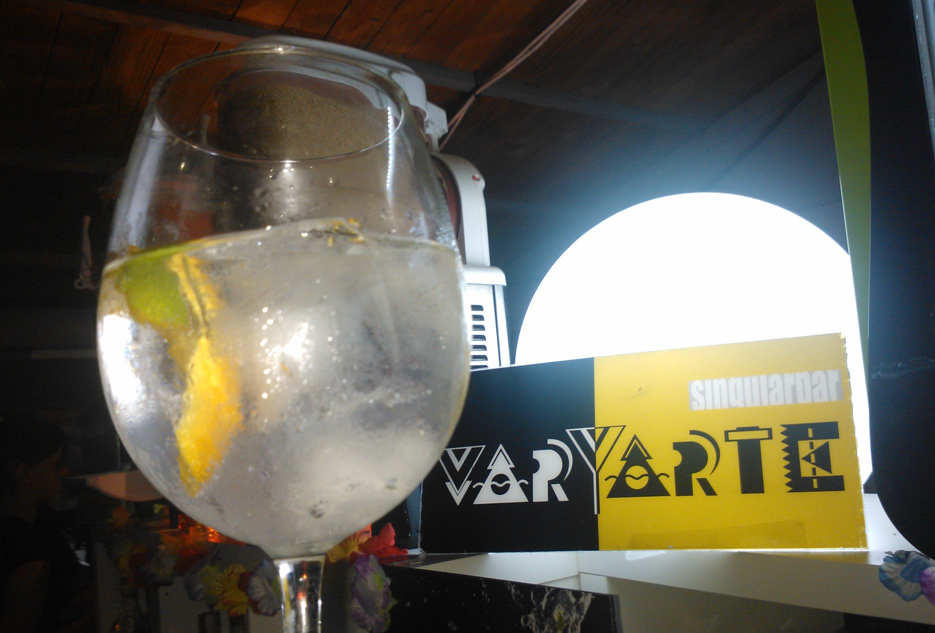 VARYARTE's profile banner image