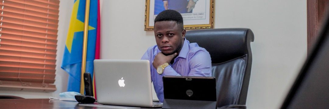 KATOTO Simon lumière banner