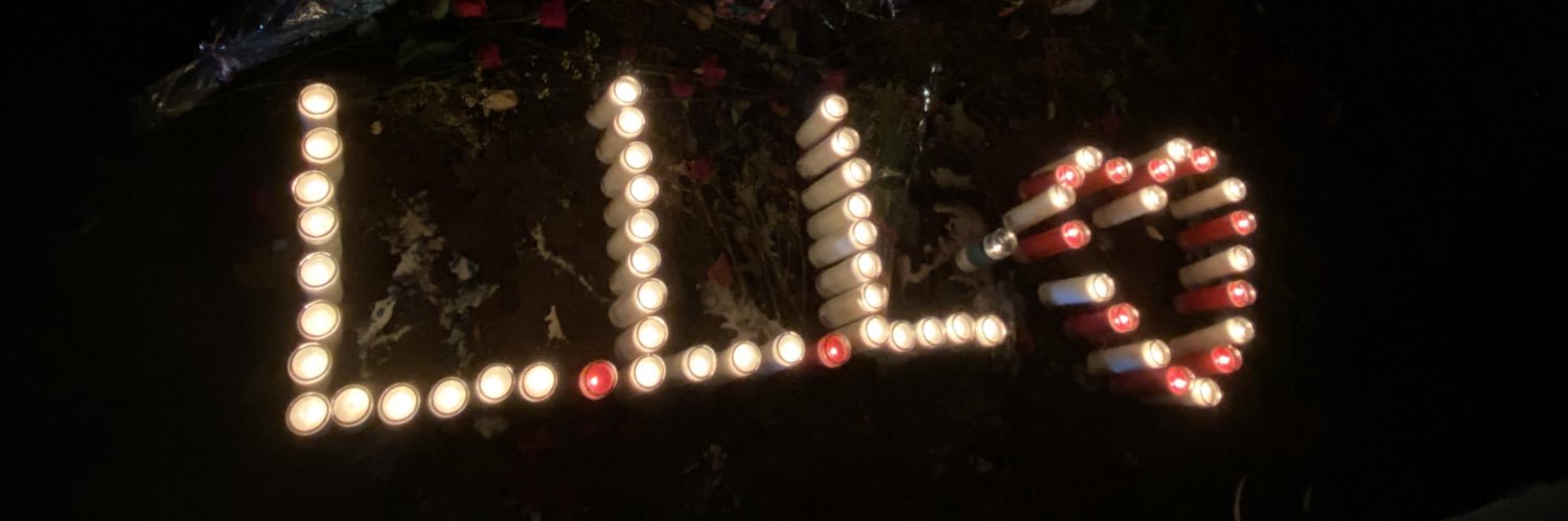 b0mbezia's profile banner image