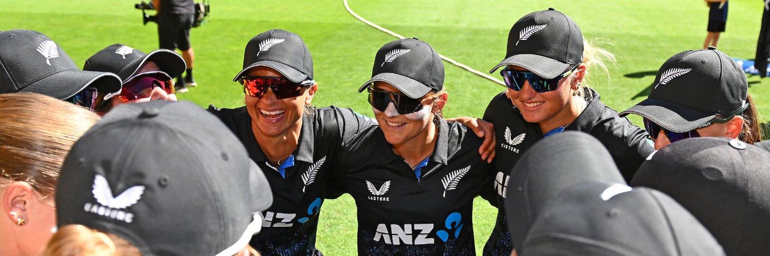 WHITE FERNS banner
