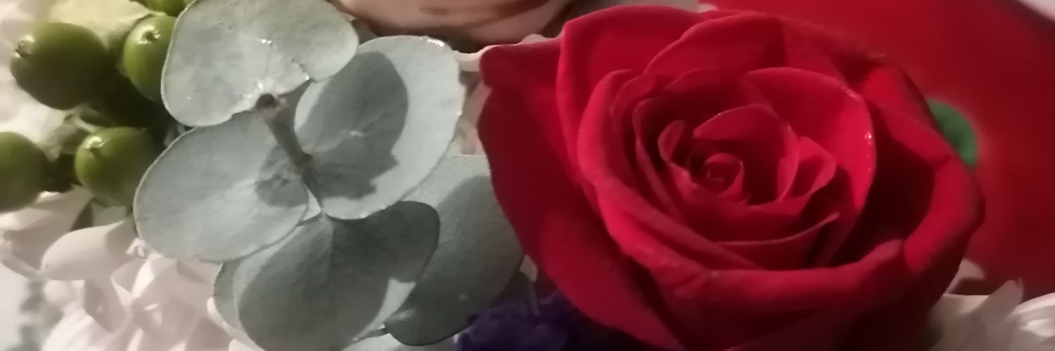 juli412's profile banner image