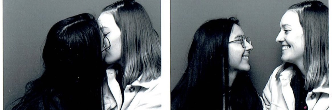 chrissi 🖤 banner