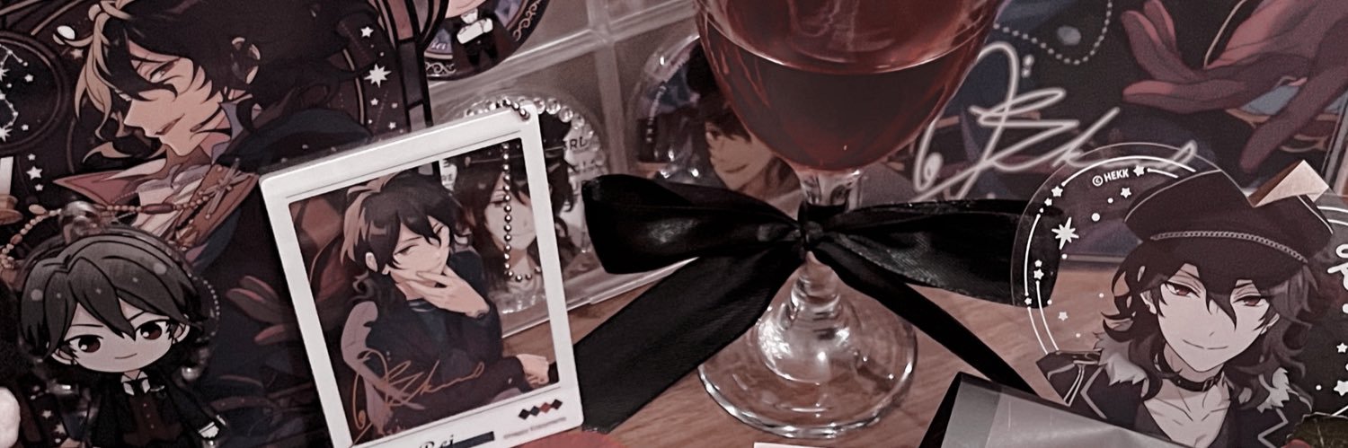 felichietta's profile banner image