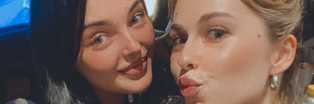 lilycooper_'s profile banner image