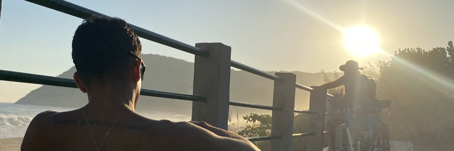 Twitter banner for @VidalCRF