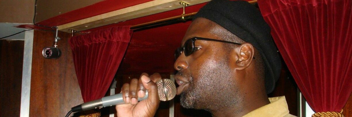 ARMS HOUSE CHAMPIAN banner