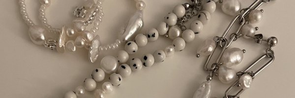 loumoment_ Profile Banner