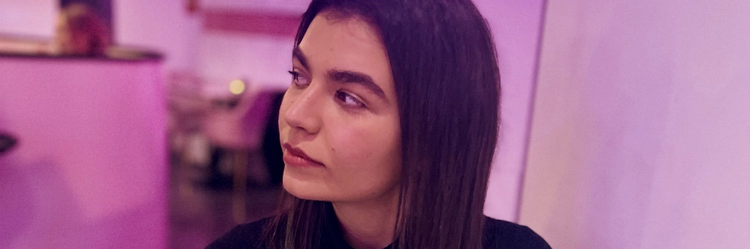 Eva_Fernandes13's profile banner image