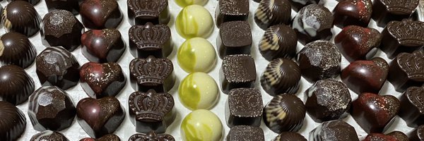 mmiissssaaa Profile Banner