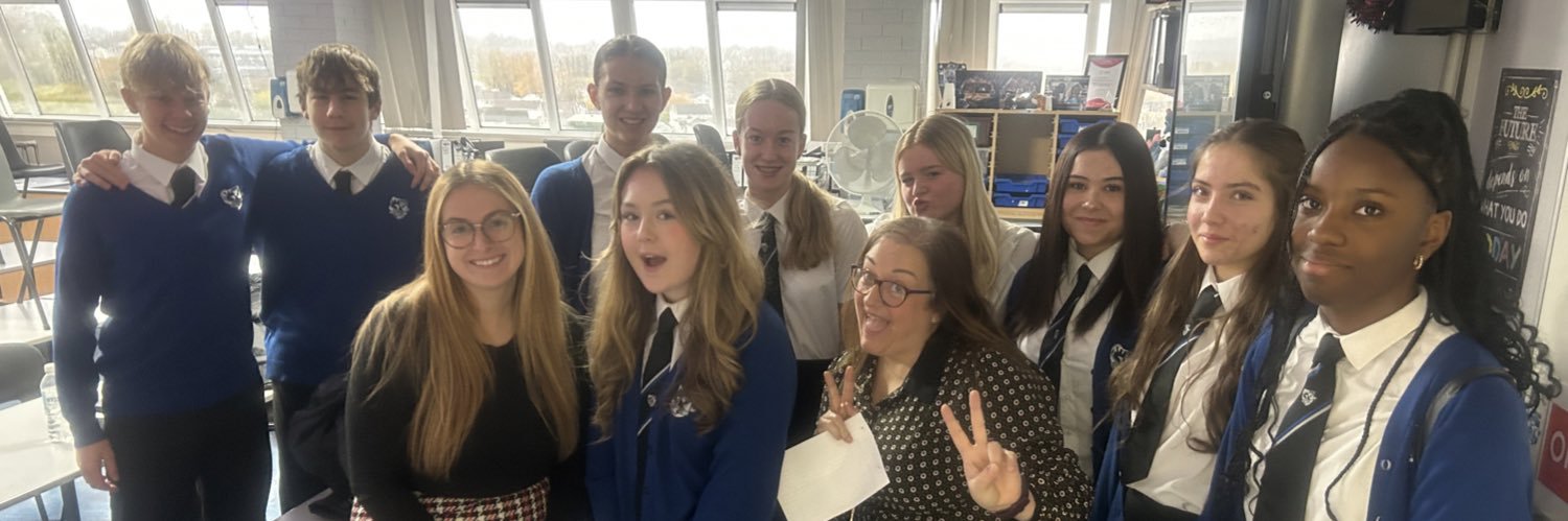 Mrs Hamilton 👩🏻‍🔬 banner