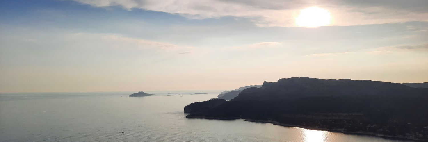 louisqueval's profile banner image