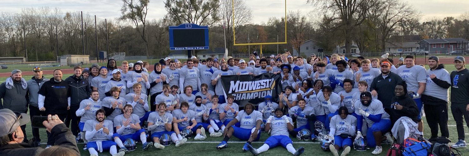 Illinois College Football's banner