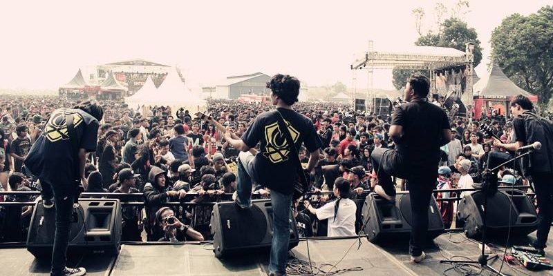 agungxM's profile banner image