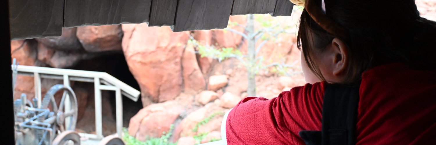 sh19ure_cos's profile banner image