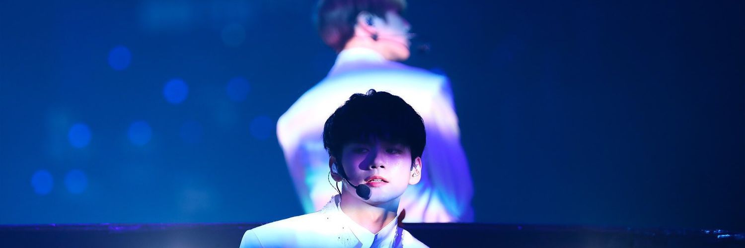 Pluto_ong's profile banner image