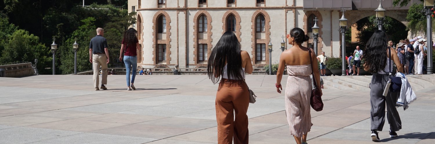 _vickyyxx's profile banner image