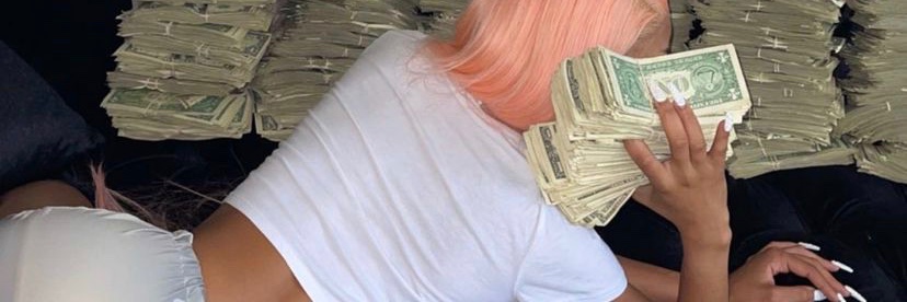 pinkurocrew's profile banner image