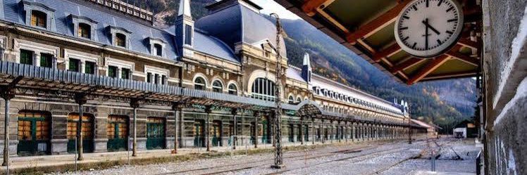 Ramón Beltrán. banner