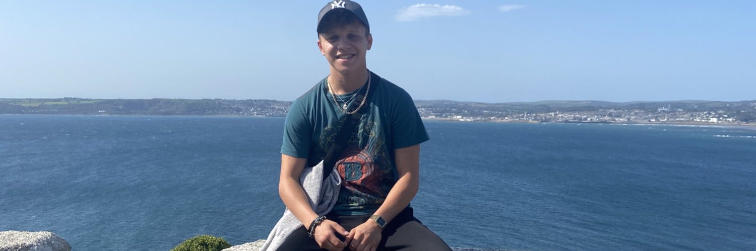 danhuttlestone7's profile banner image