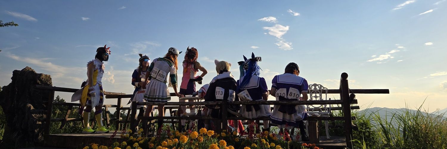 左からわらびー、🦘 banner