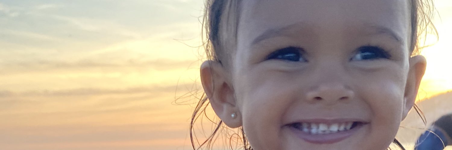 ellislimaa's profile banner image