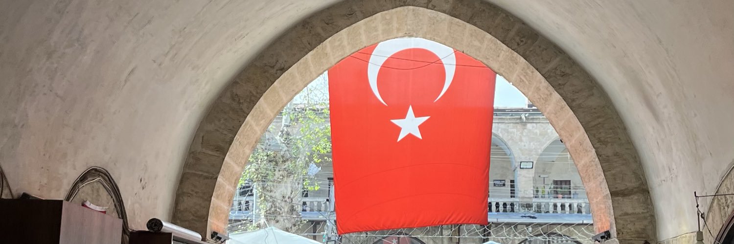 ZeeynepKadioglu's profile banner image