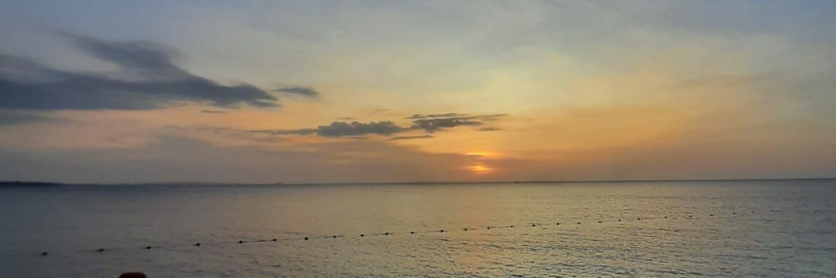 cinHR's profile banner image