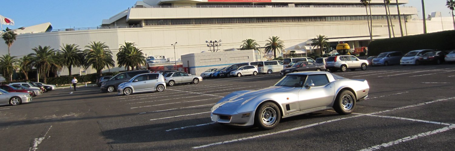 bom350's profile banner image