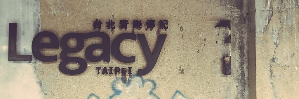 な。 banner