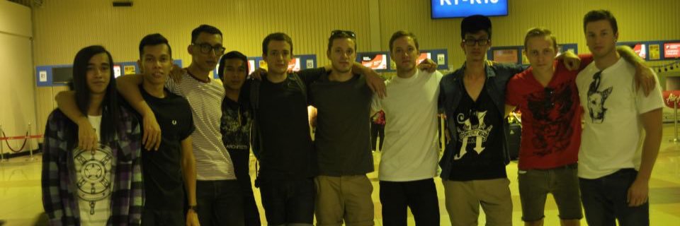 DEAD EYES GLOW banner