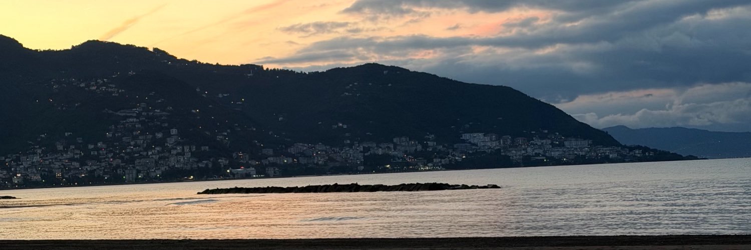 BYenihayat's profile banner image