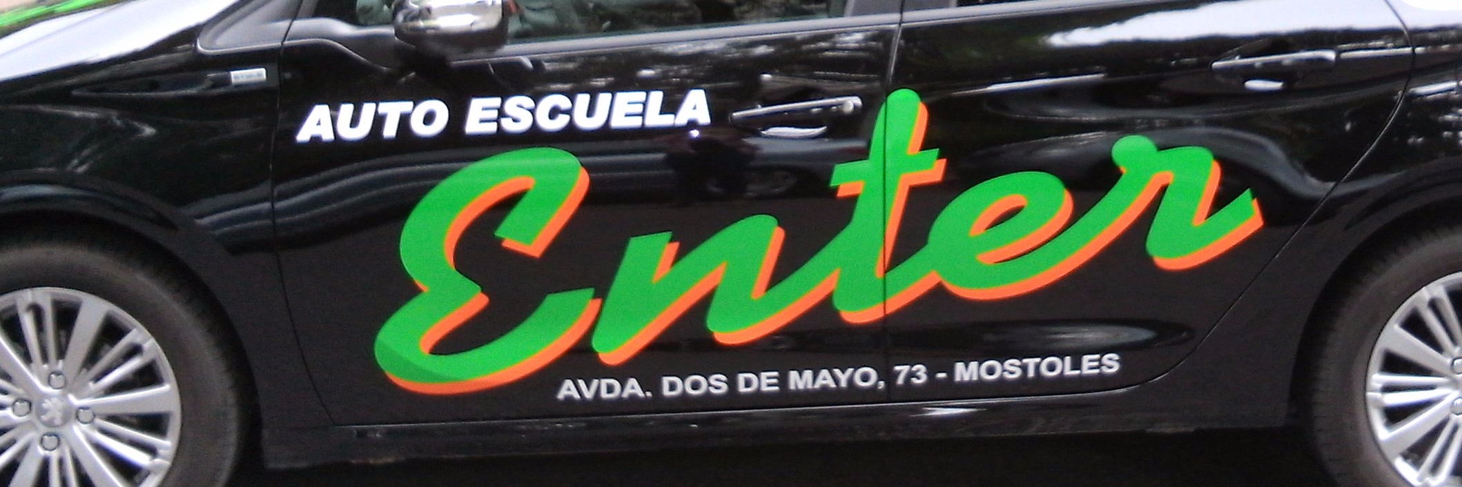 AUTO_ENTER's profile banner image