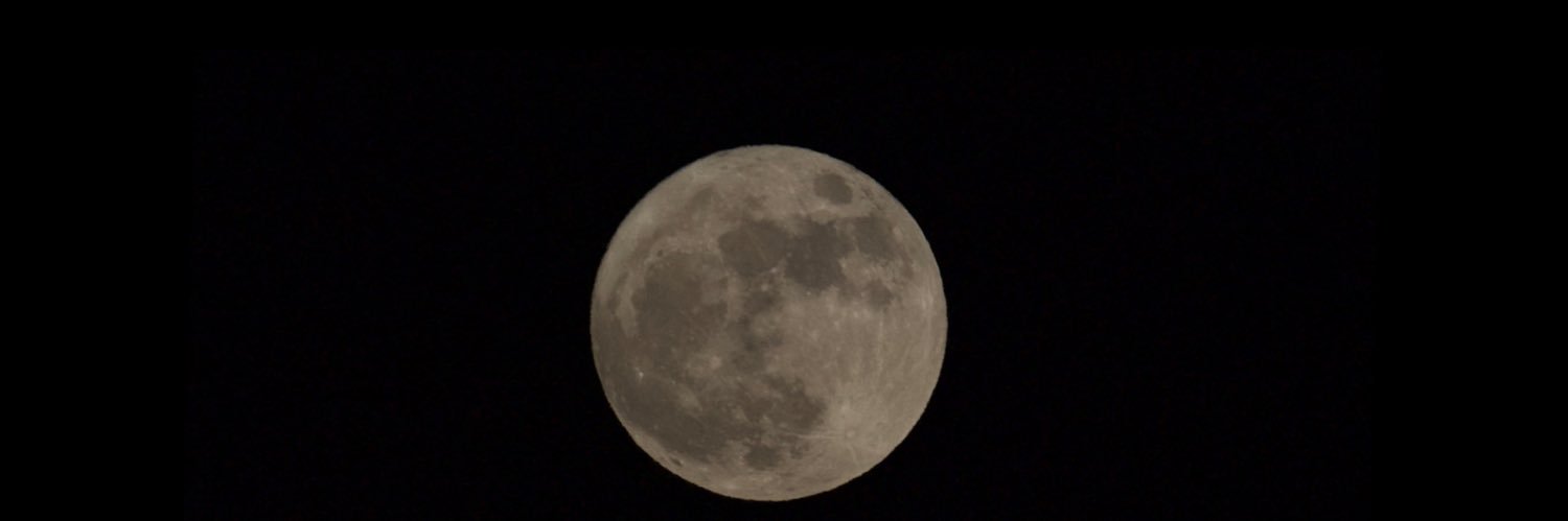 IIIIIz25's profile banner image