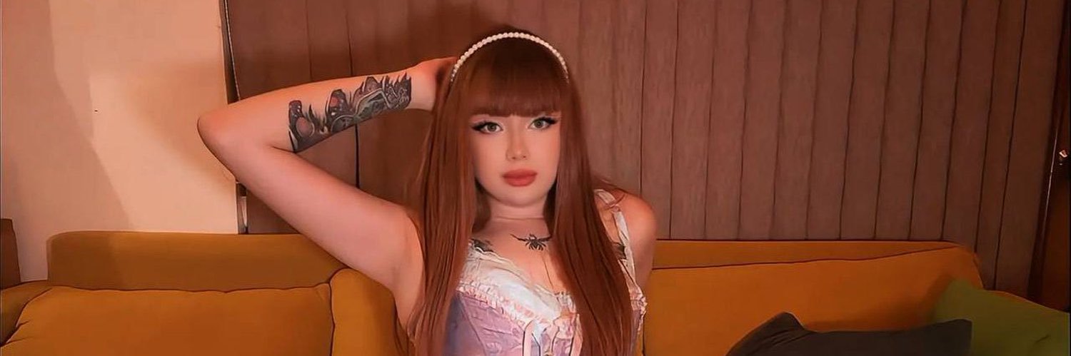 Veronica211111's profile banner image