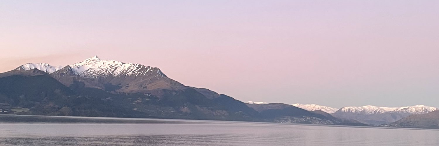sheenkho26's profile banner image