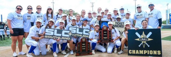 alayis_softball Profile Banner