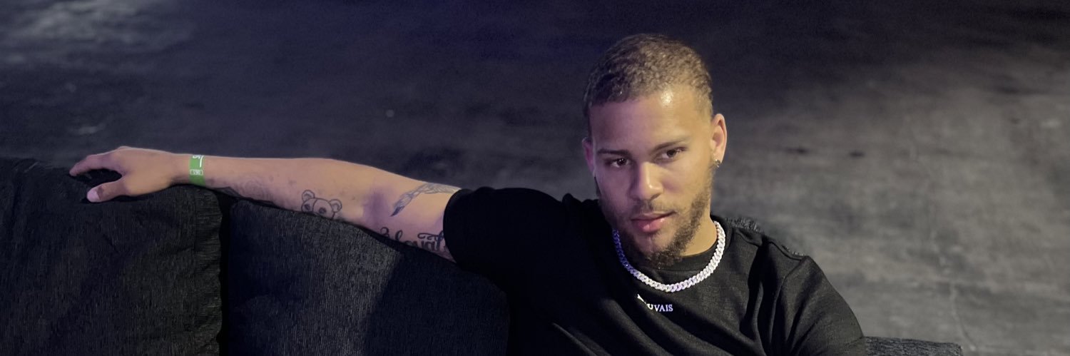 Qc11__'s profile banner image